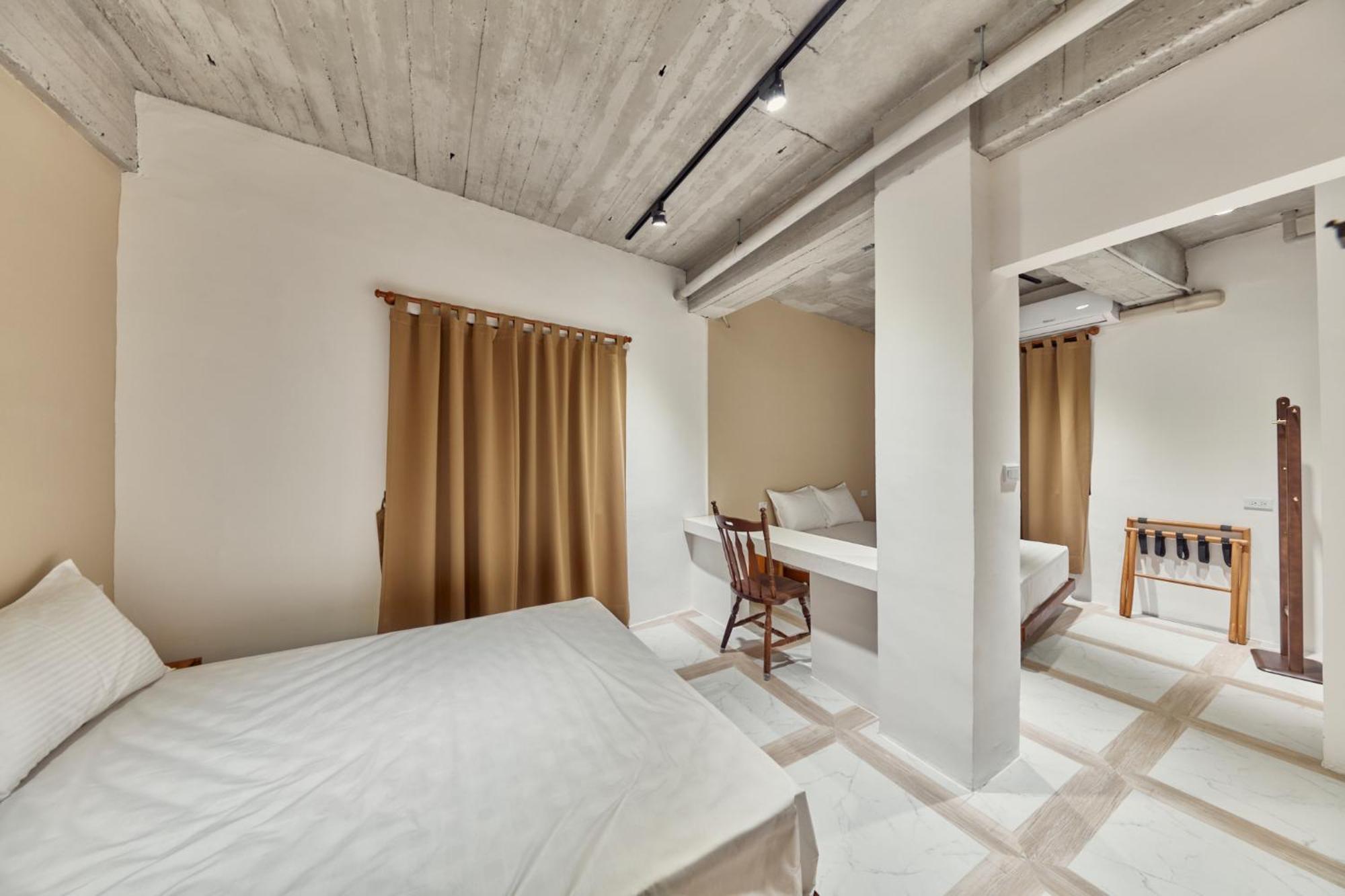 Sanhe Hotel Чжанхуа Экстерьер фото